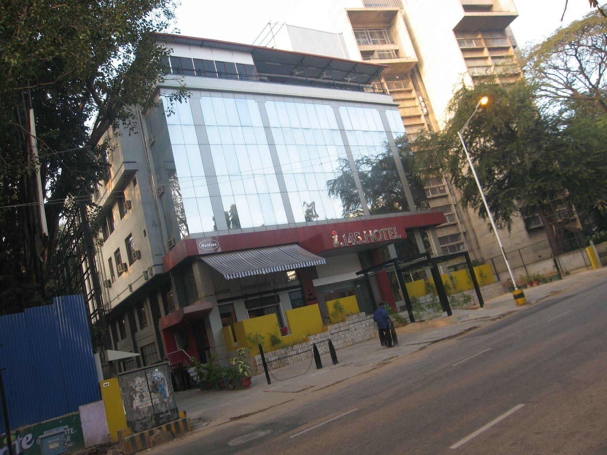 Istay Hotels Infantry Road Bangalore Exterior foto
